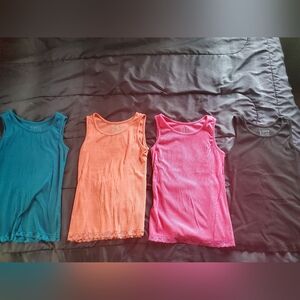 girl 16, set of 4 lace trim tank/cami